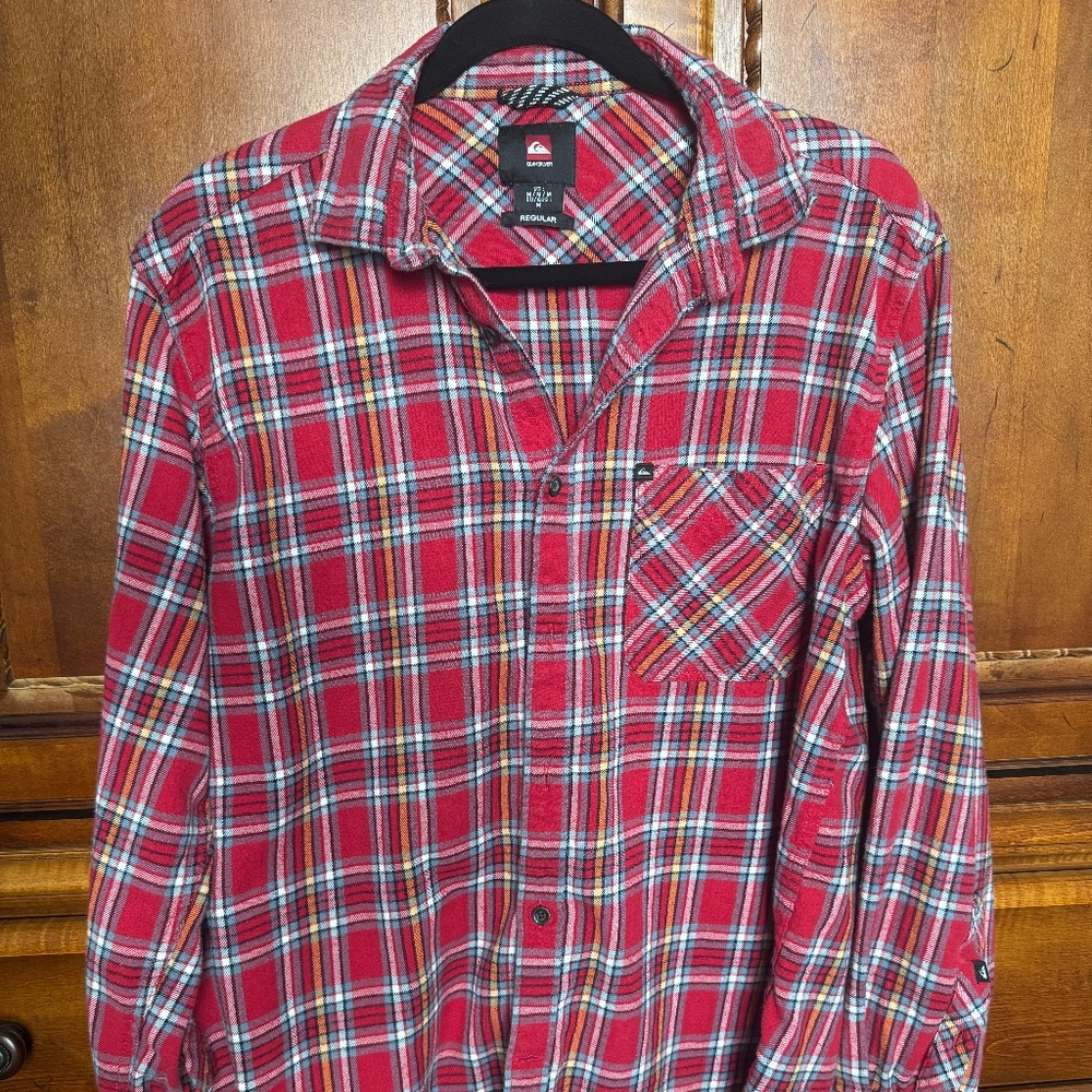 Quicksilver Flannel Long Sleeve Button-up Shirt, Men's Medium, Red Plaid